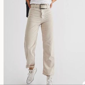 Levi’s Ribcage Straight Ankle Corduroy Pants